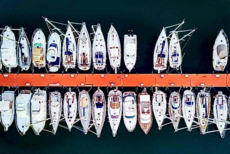Boat & Vessel